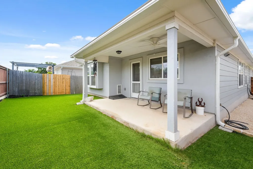 128 Riverhill Drive Georgetown TX 78628
