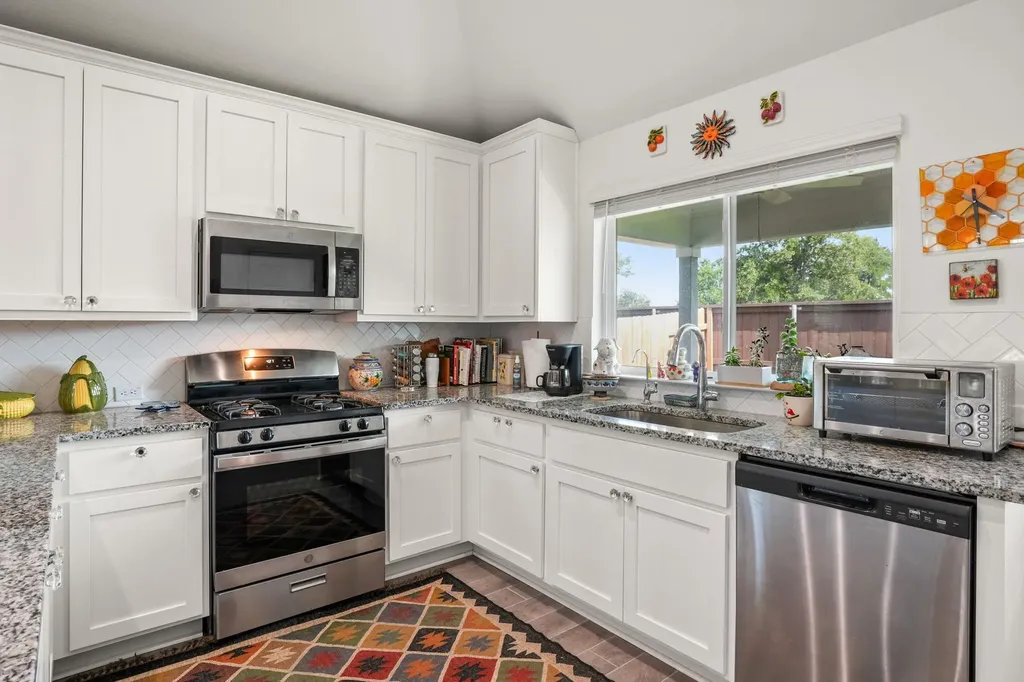 128 Riverhill Drive Georgetown TX 78628