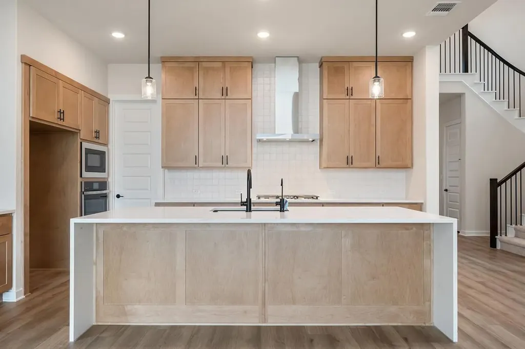531 Darley Oak Drive Dripping Springs TX 78620