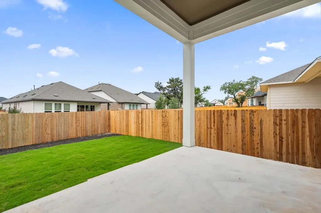 531 Darley Oak Drive Dripping Springs TX 78620