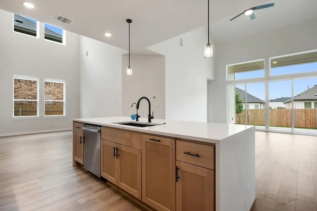531 Darley Oak Drive Dripping Springs TX 78620