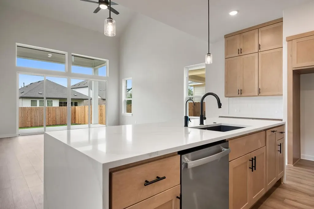 531 Darley Oak Drive Dripping Springs TX 78620