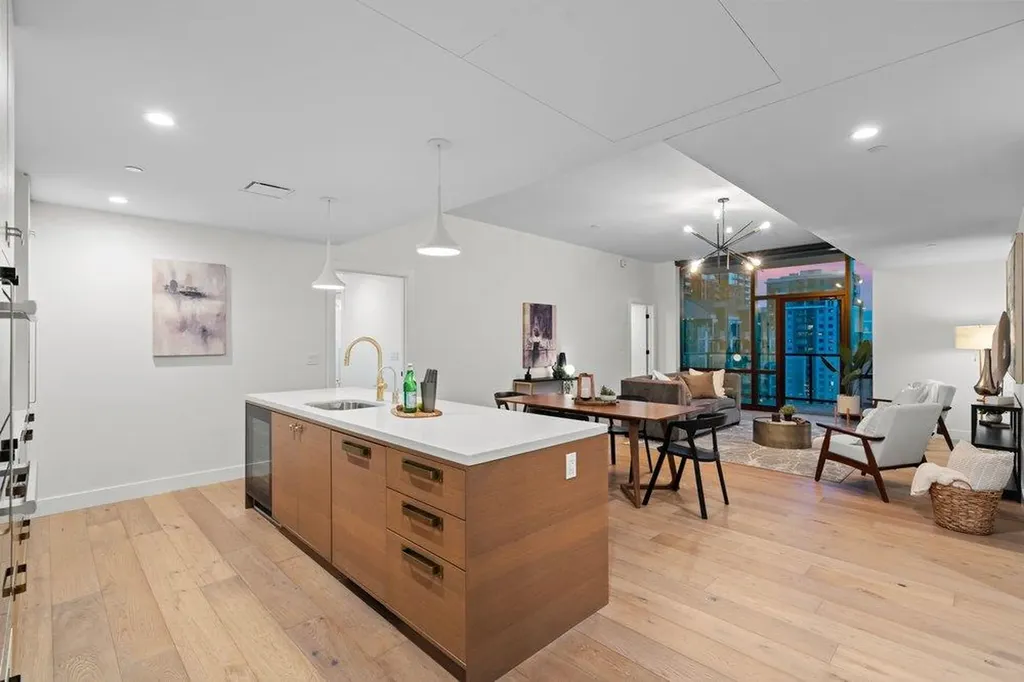 70 Rainey Street Austin TX 78701