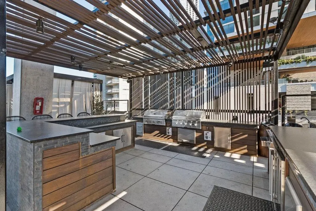 70 Rainey Street Austin TX 78701