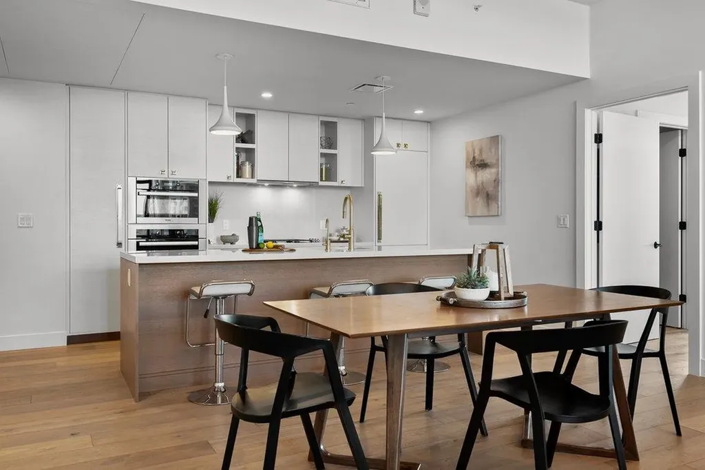 70 Rainey Street Austin TX 78701