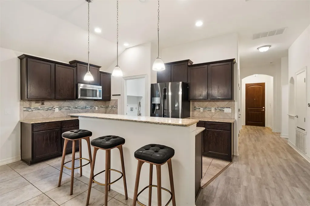 2705 Kingsland Way Austin TX 78725