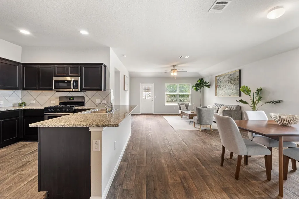 10809 Gonzales Ranger Pass Austin TX 78754