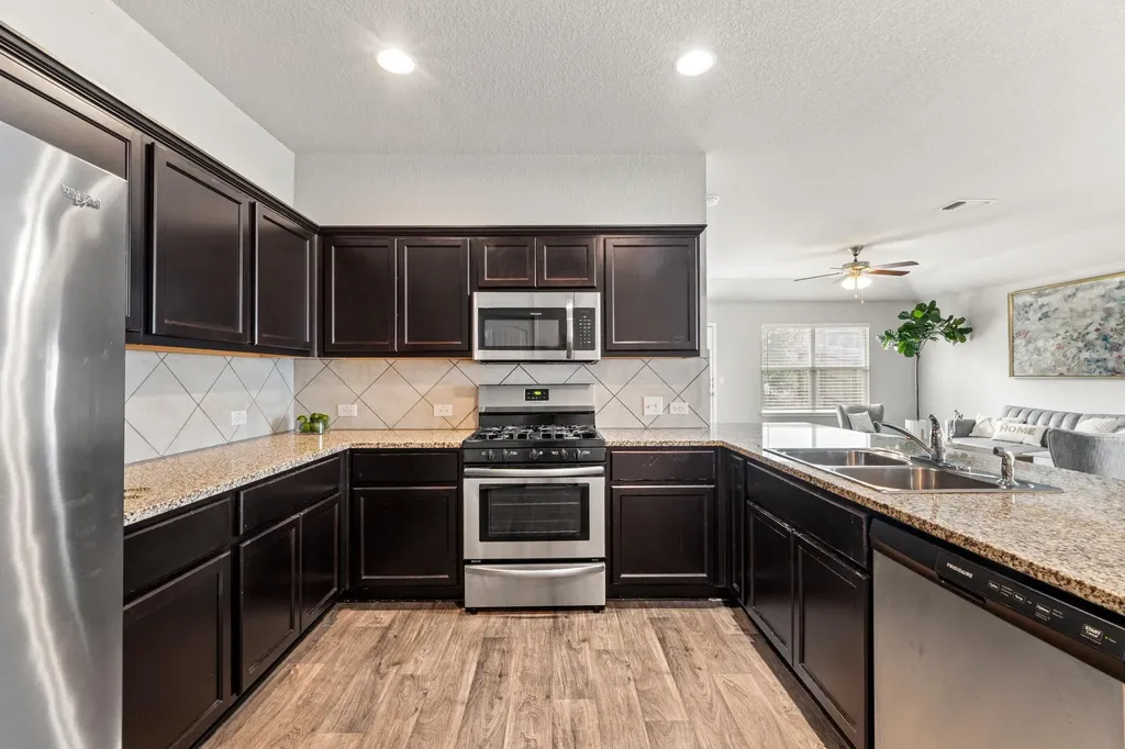 10809 Gonzales Ranger Pass Austin TX 78754