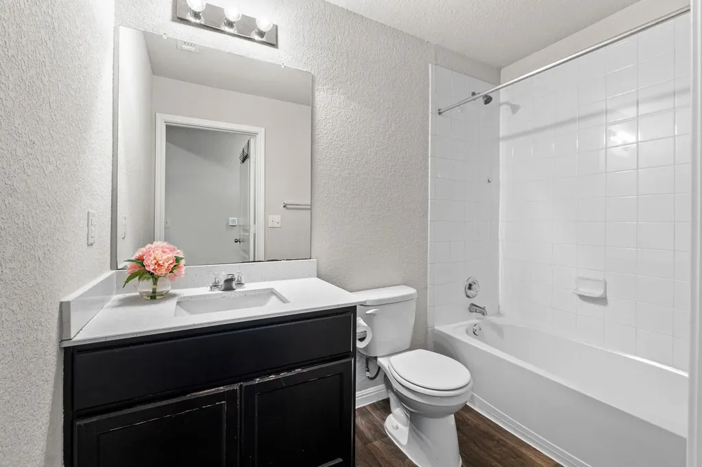 10809 Gonzales Ranger Pass Austin TX 78754