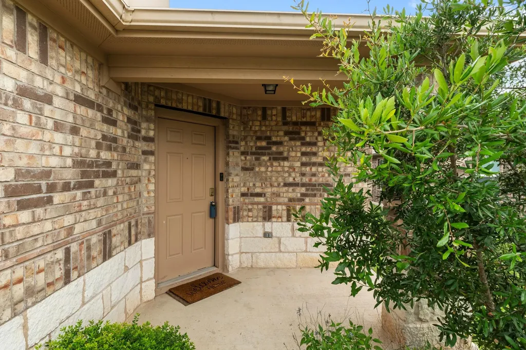 10809 Gonzales Ranger Pass Austin TX 78754