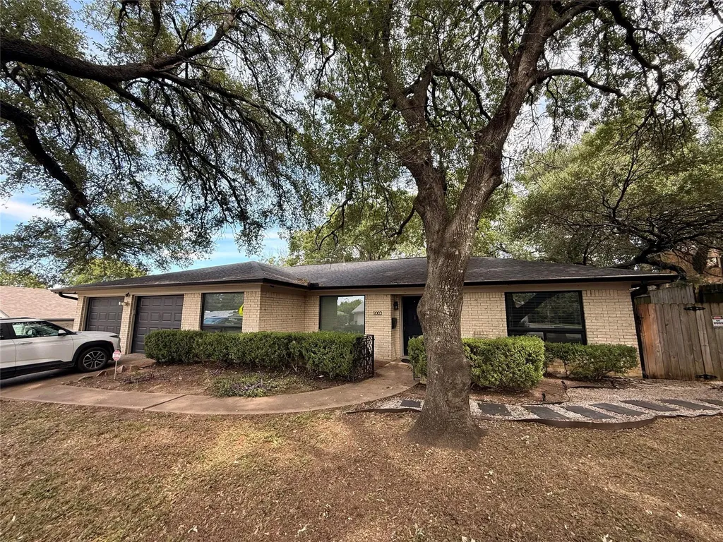 9003 Hunters Trace Austin TX 78758