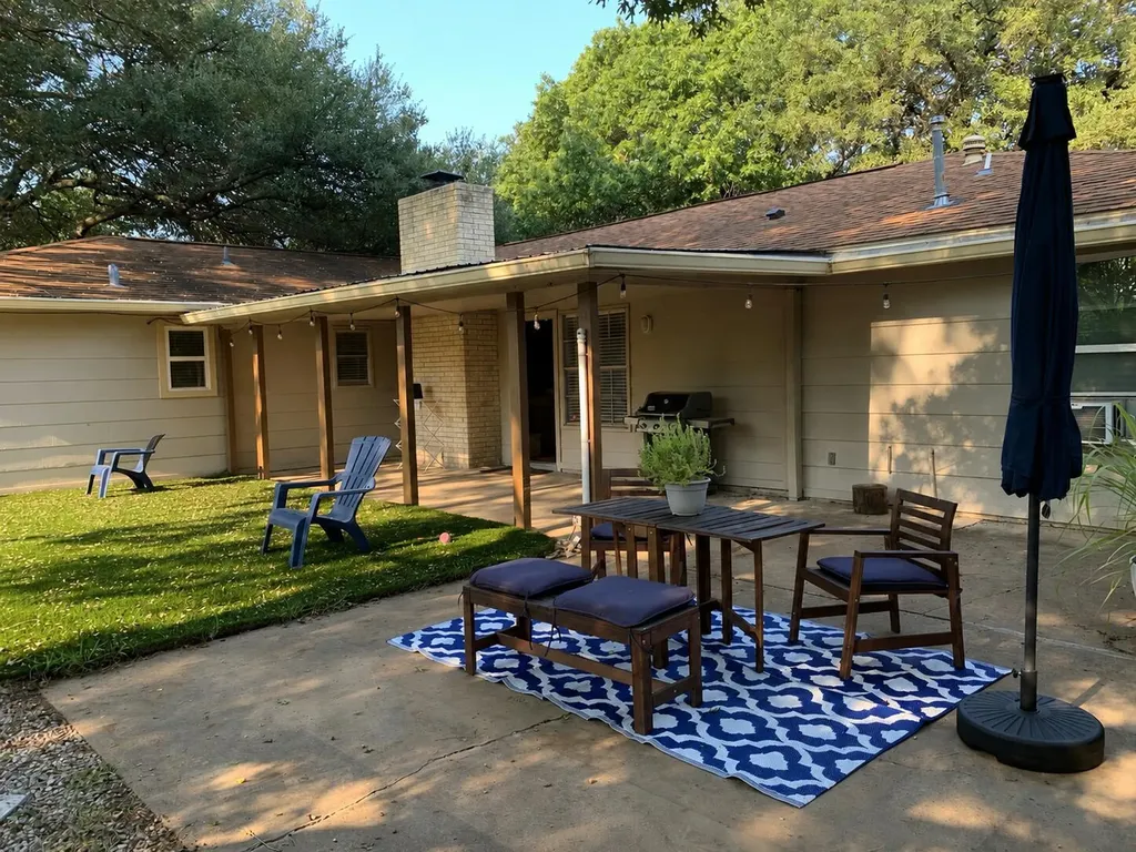 9003 Hunters Trace Austin TX 78758
