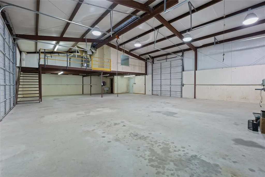 400 County Road 483 Taylor TX 76574