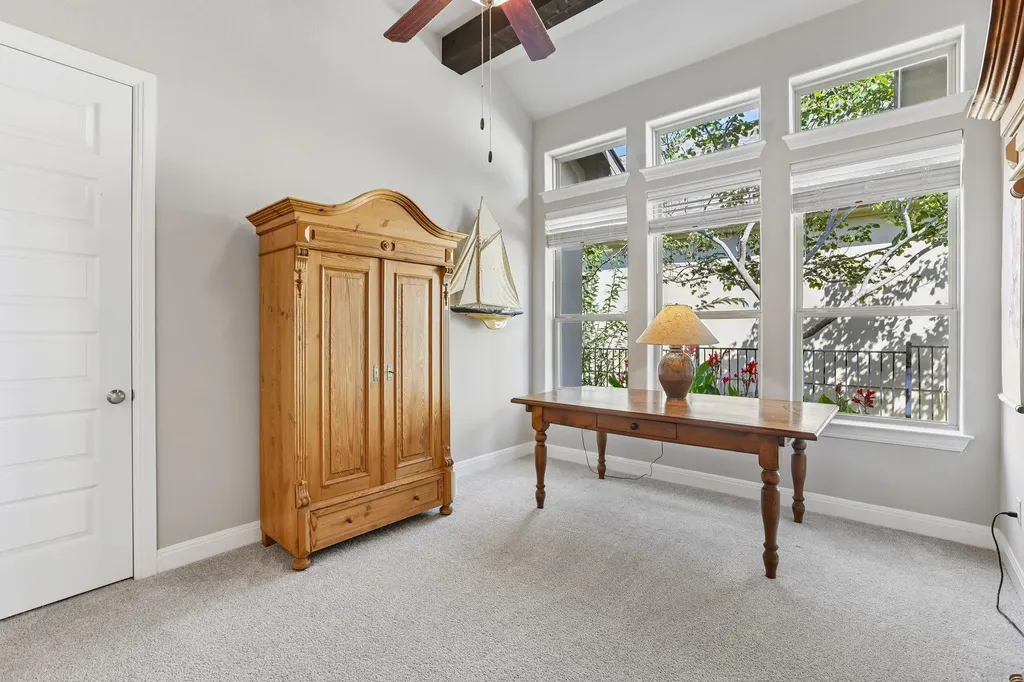 329 Mendocino Lane Austin TX 78737