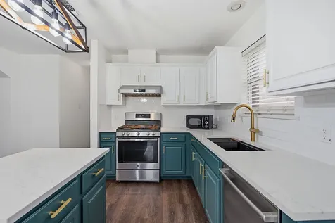 1724 Canon Yeomans Trail Austin TX 78748