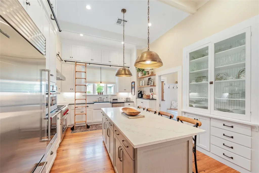 403 E 4th Street Georgetown TX 78626