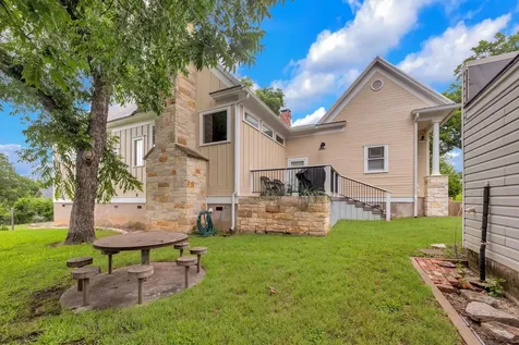 403 E 4th Street Georgetown TX 78626