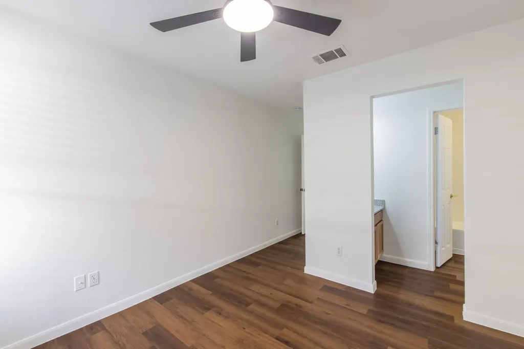 220 N Crossing Trail Round Rock TX 78665
