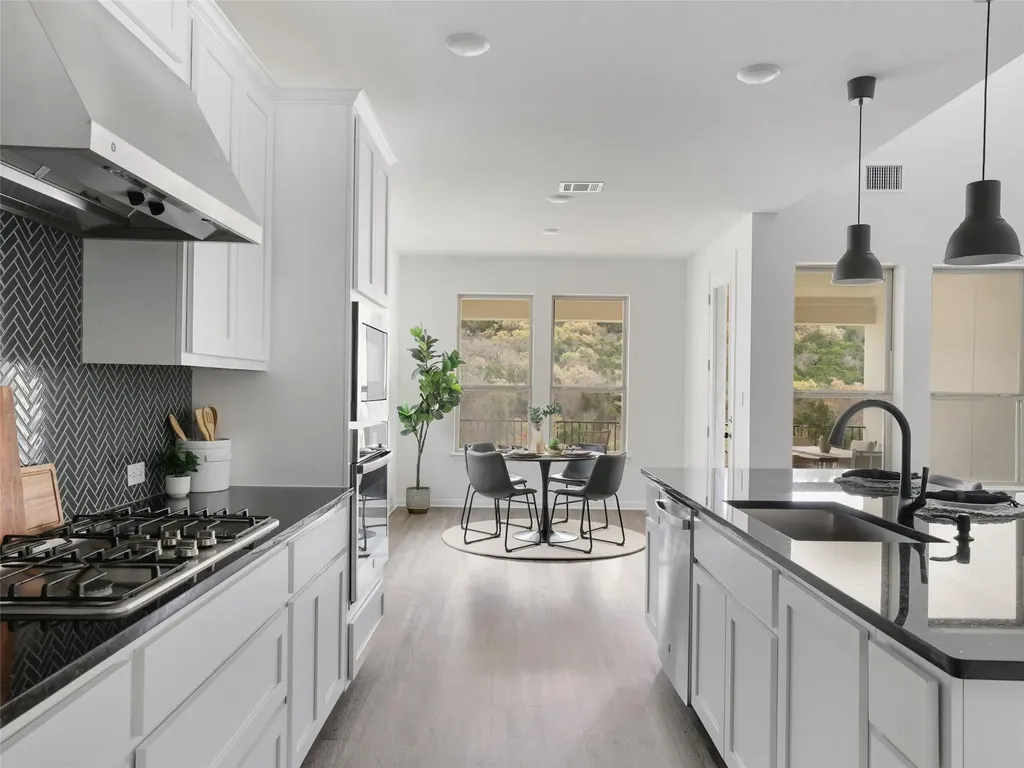 1328 Brescia Walk Leander TX 78641