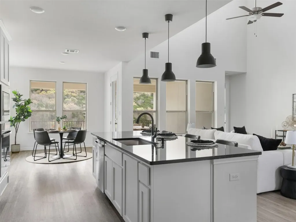 1328 Brescia Walk Leander TX 78641