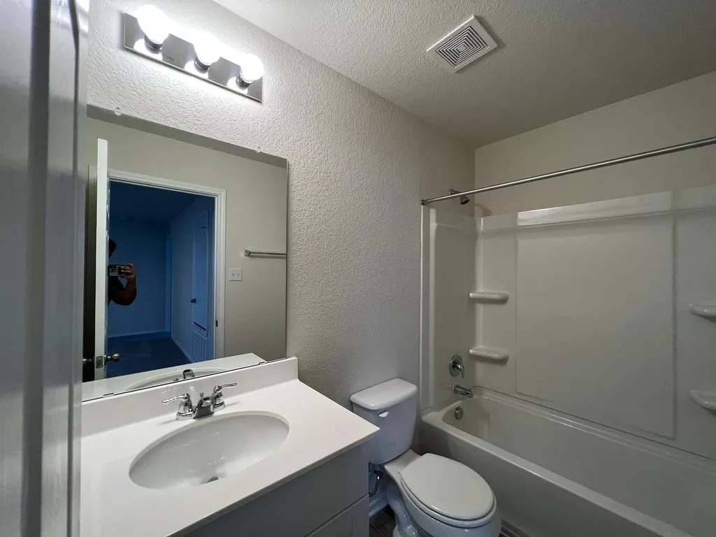40 Pacific Loon Street Leander TX 78641