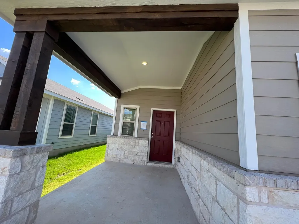 40 Pacific Loon Street Leander TX 78641