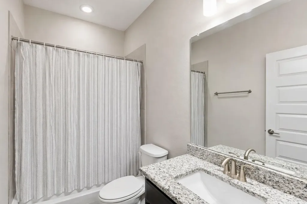 305 Painted Creek Way Kyle TX 78640