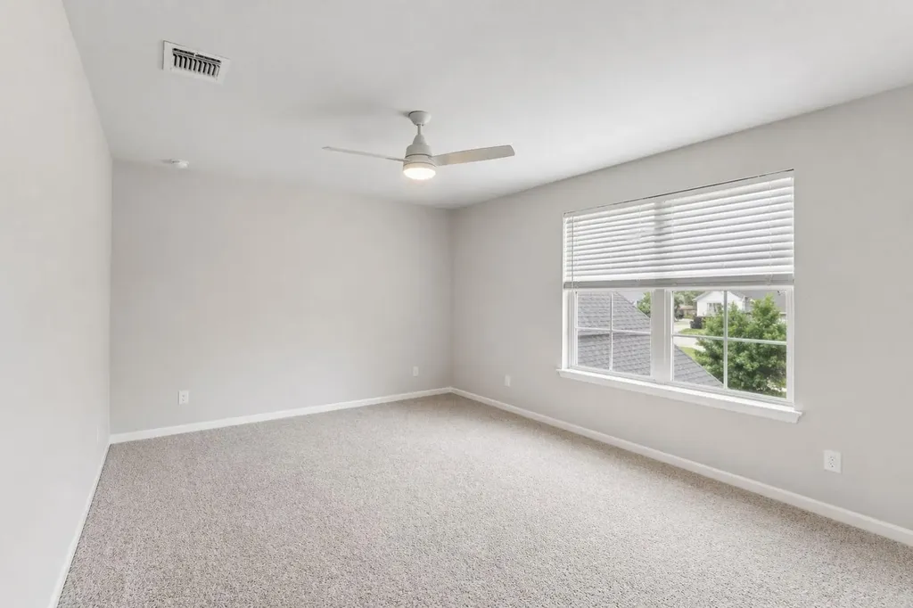 305 Painted Creek Way Kyle TX 78640