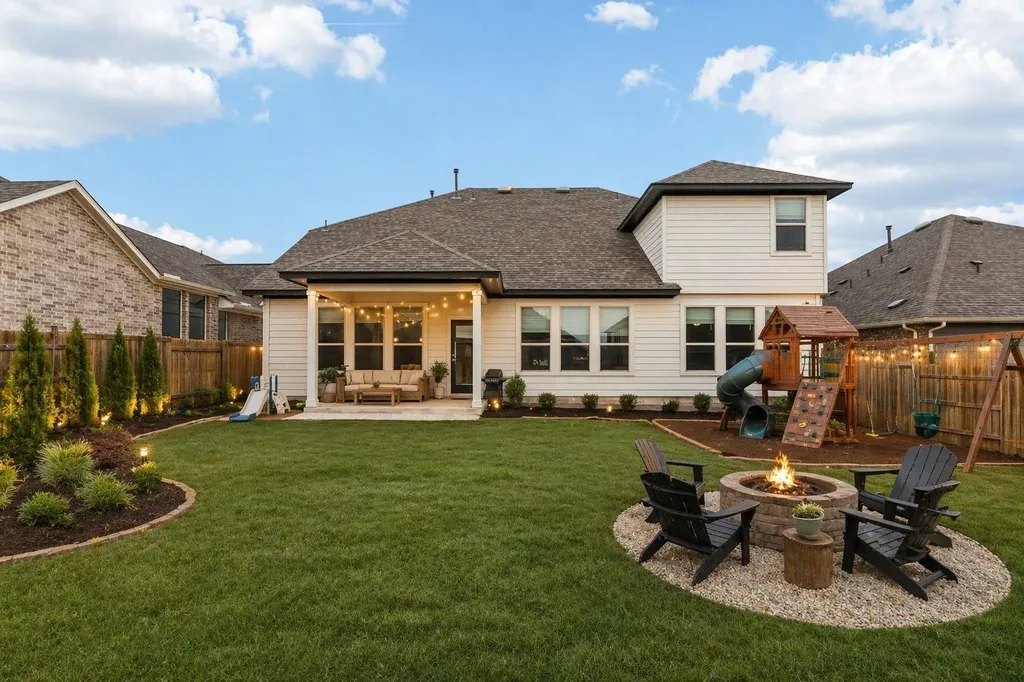 305 Painted Creek Way Kyle TX 78640