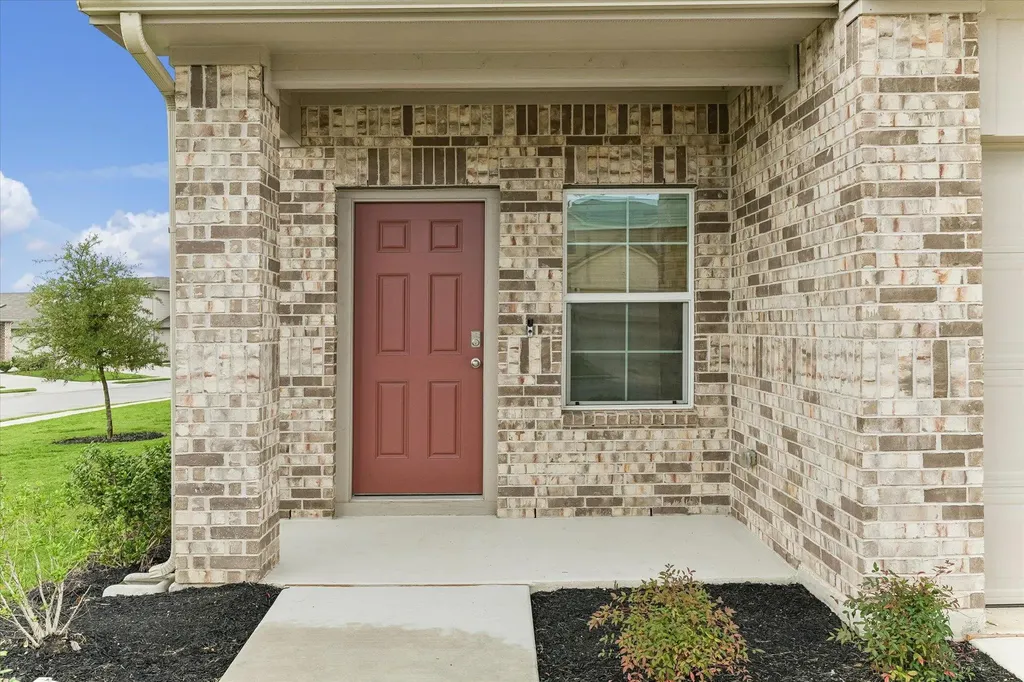 19300 Bear Grass Drive Elgin TX 78621