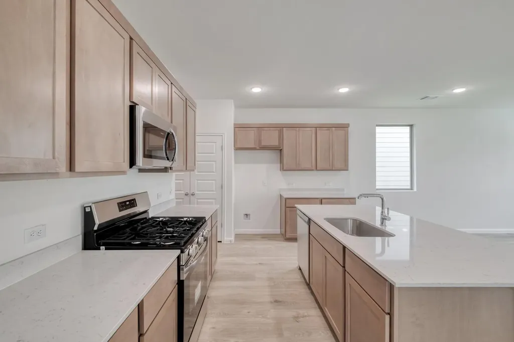 180 Hornet Street Elgin TX 78621
