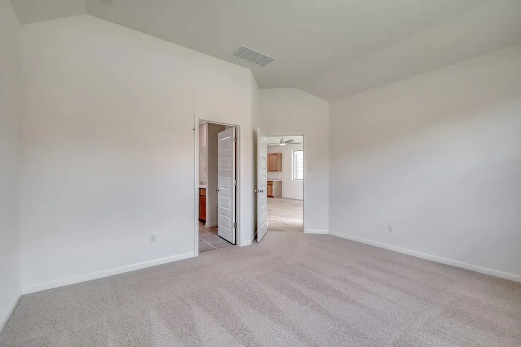 180 Hornet Street Elgin TX 78621