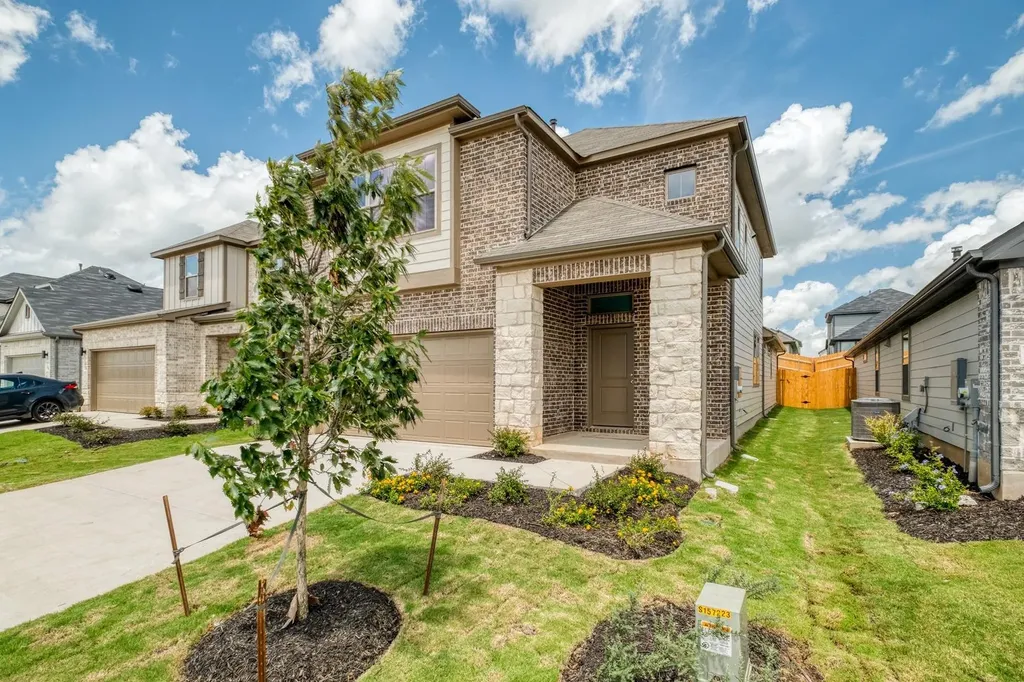 180 Hornet Street Elgin TX 78621