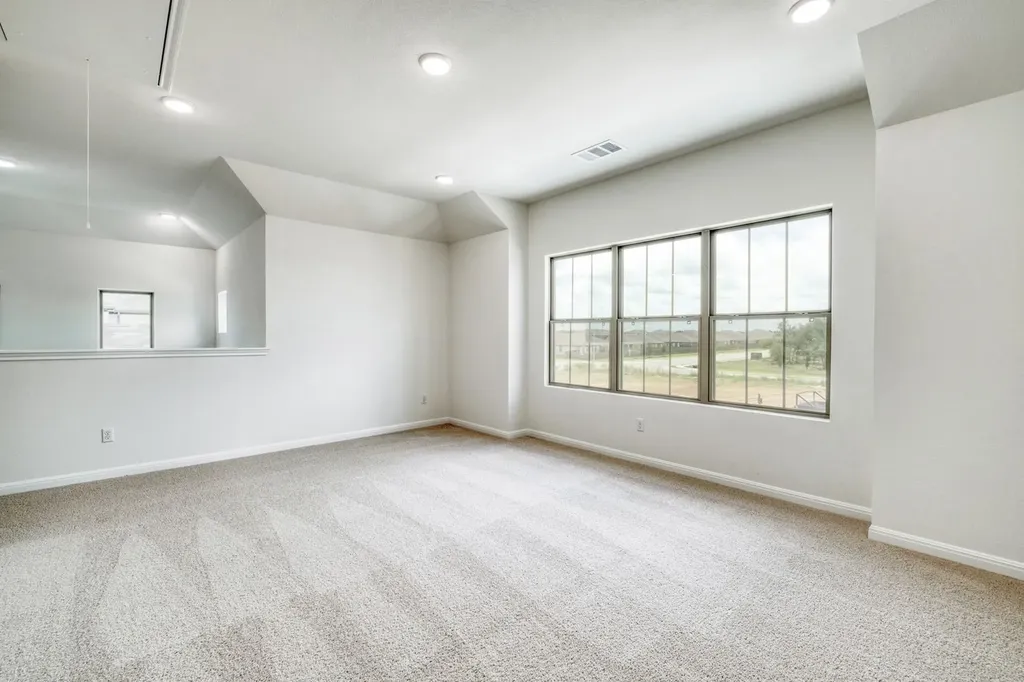 180 Hornet Street Elgin TX 78621
