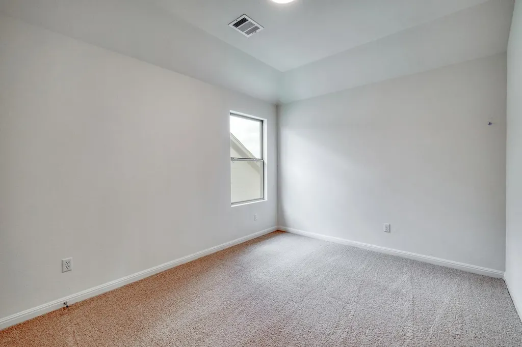 180 Hornet Street Elgin TX 78621