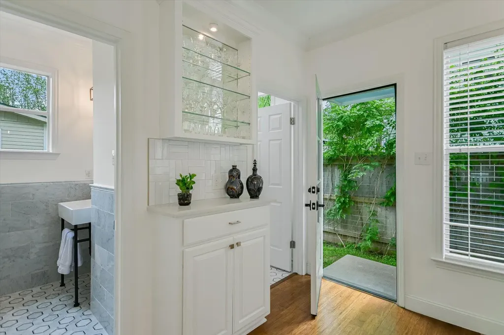 1501 Willow Street Austin TX 78702