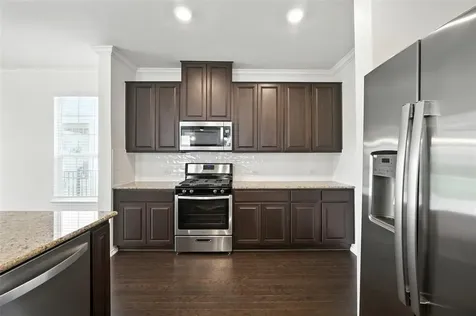 512 Lady Swiss Lane Hutto TX 78634