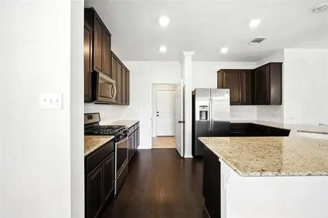 512 Lady Swiss Lane Hutto TX 78634