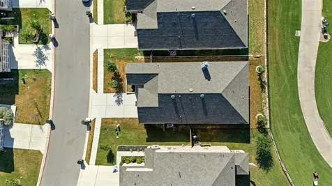 512 Lady Swiss Lane Hutto TX 78634