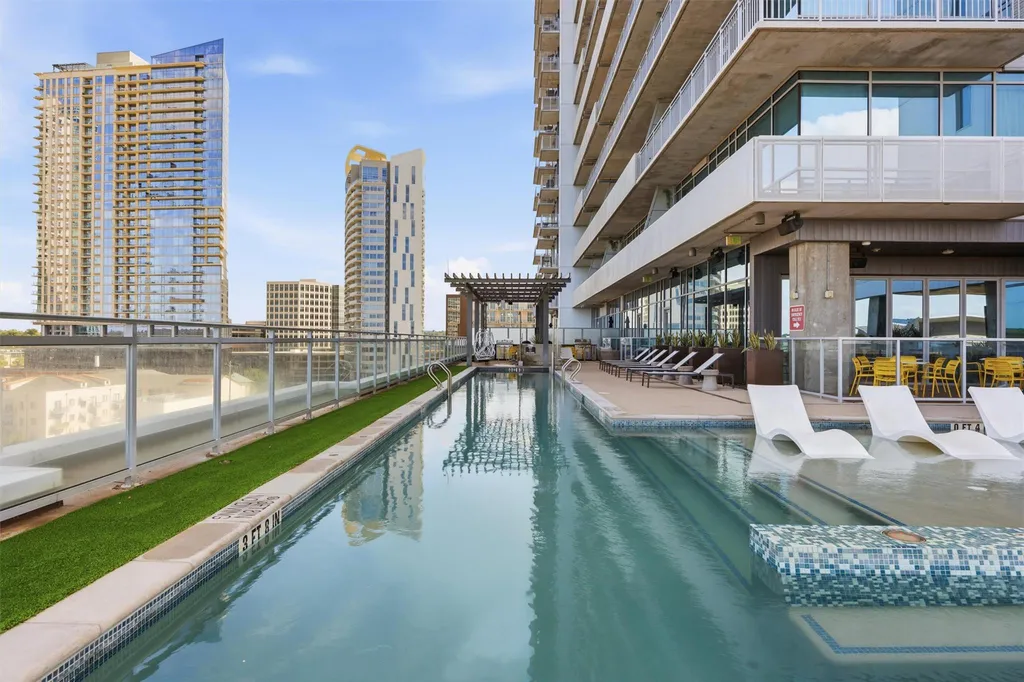 222 West Avenue Austin TX 78701