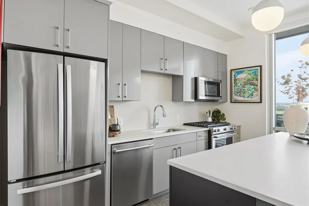 222 West Avenue Austin TX 78701