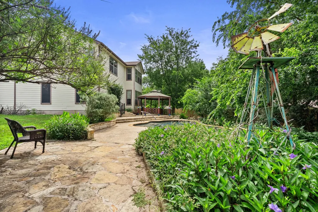 4405 Woodstock Drive Georgetown TX 78633