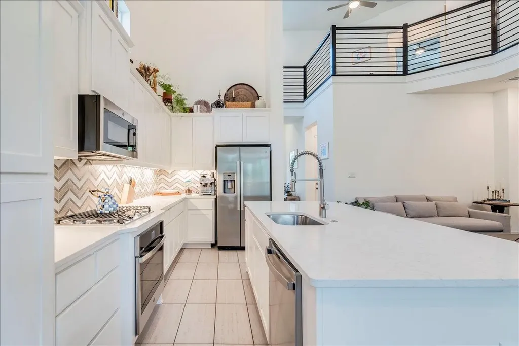 306 Olivia Drive Austin TX 78738