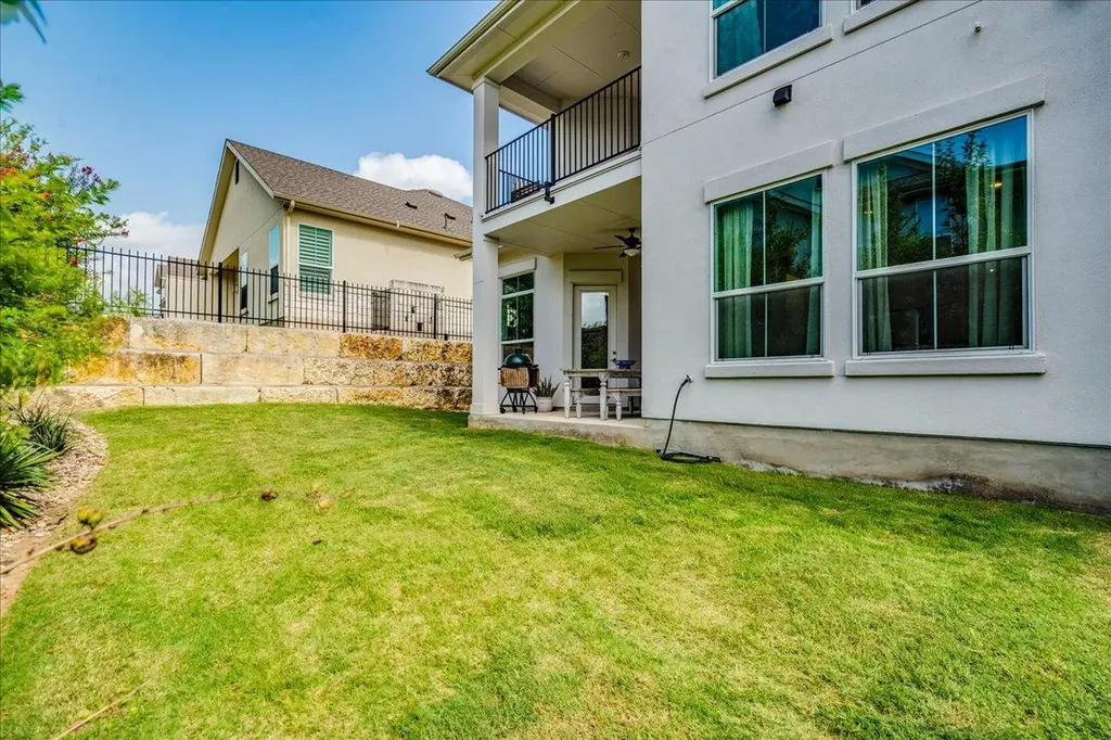 306 Olivia Drive Austin TX 78738