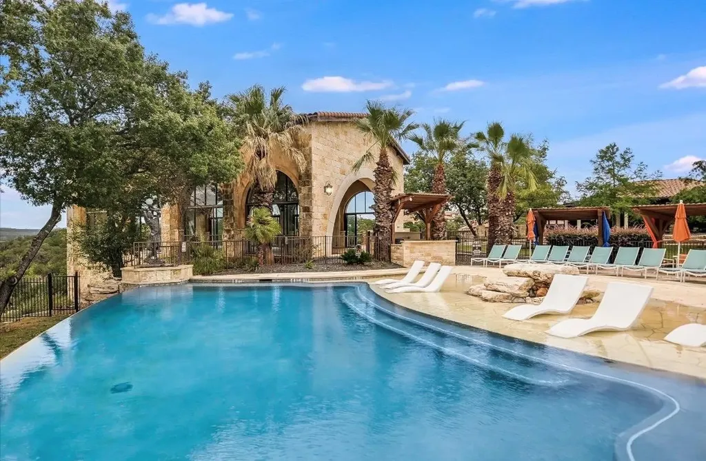 306 Olivia Drive Austin TX 78738
