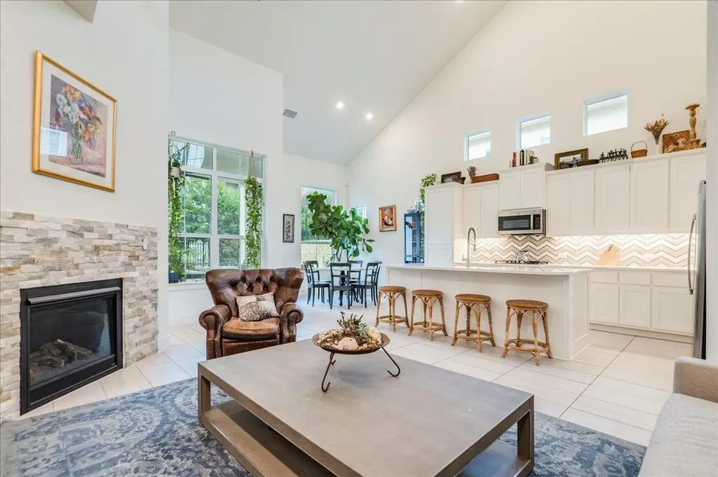 306 Olivia Drive Austin TX 78738