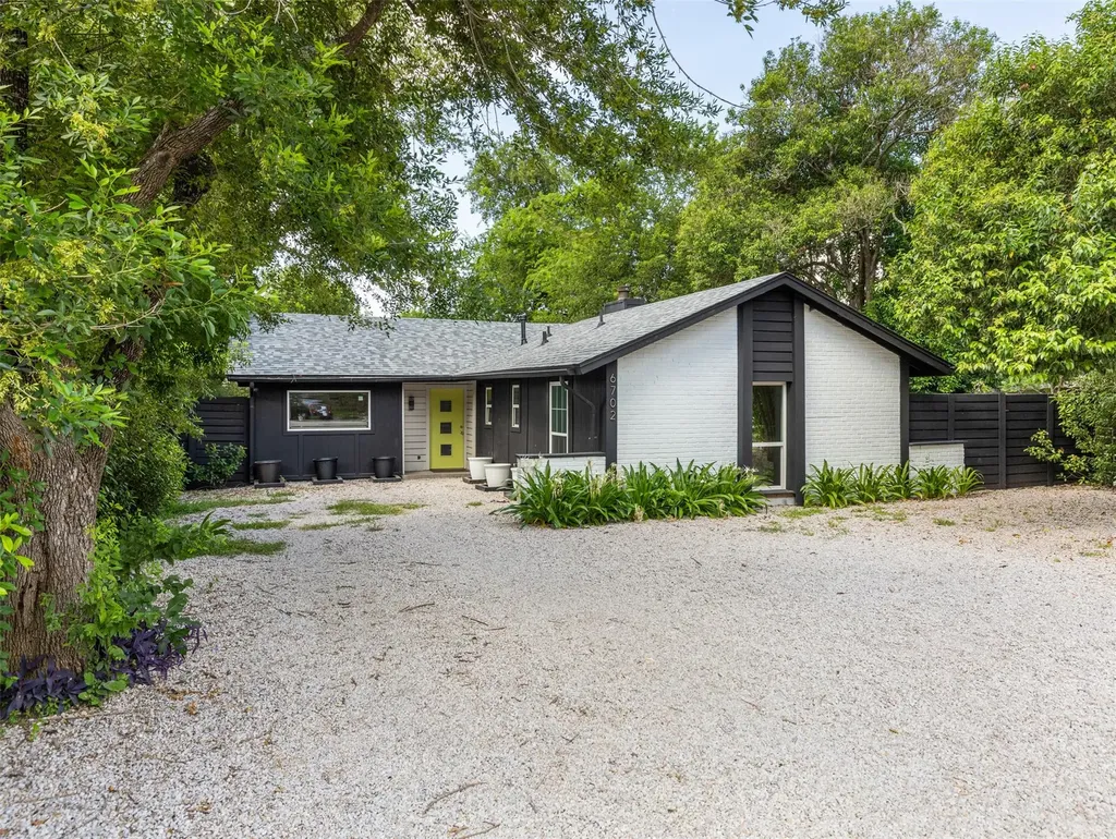 6702 Rockridge Court Austin TX 78744