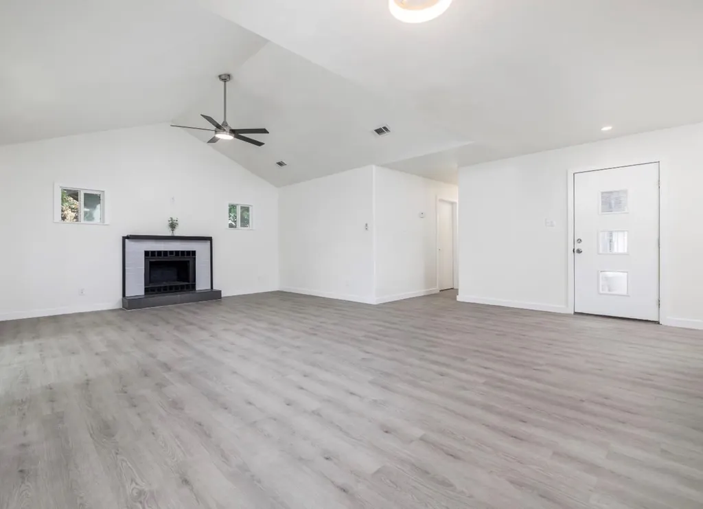 6702 Rockridge Court Austin TX 78744