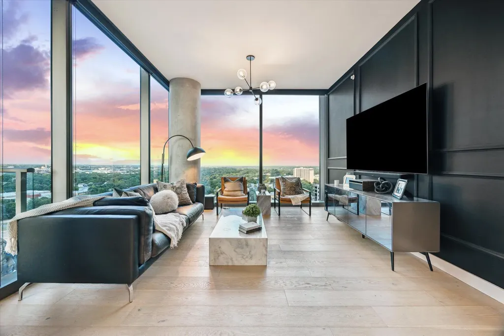 44 East Avenue Austin TX 78701