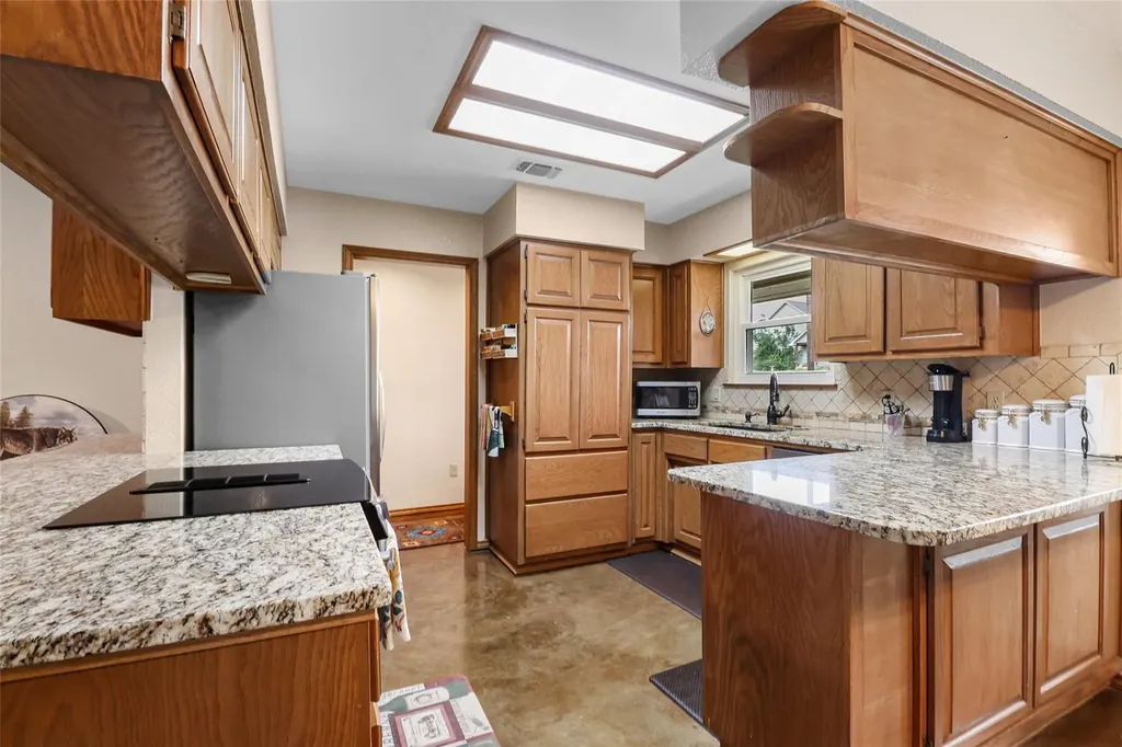 1304 Sunset Drive Marble Falls TX 78654